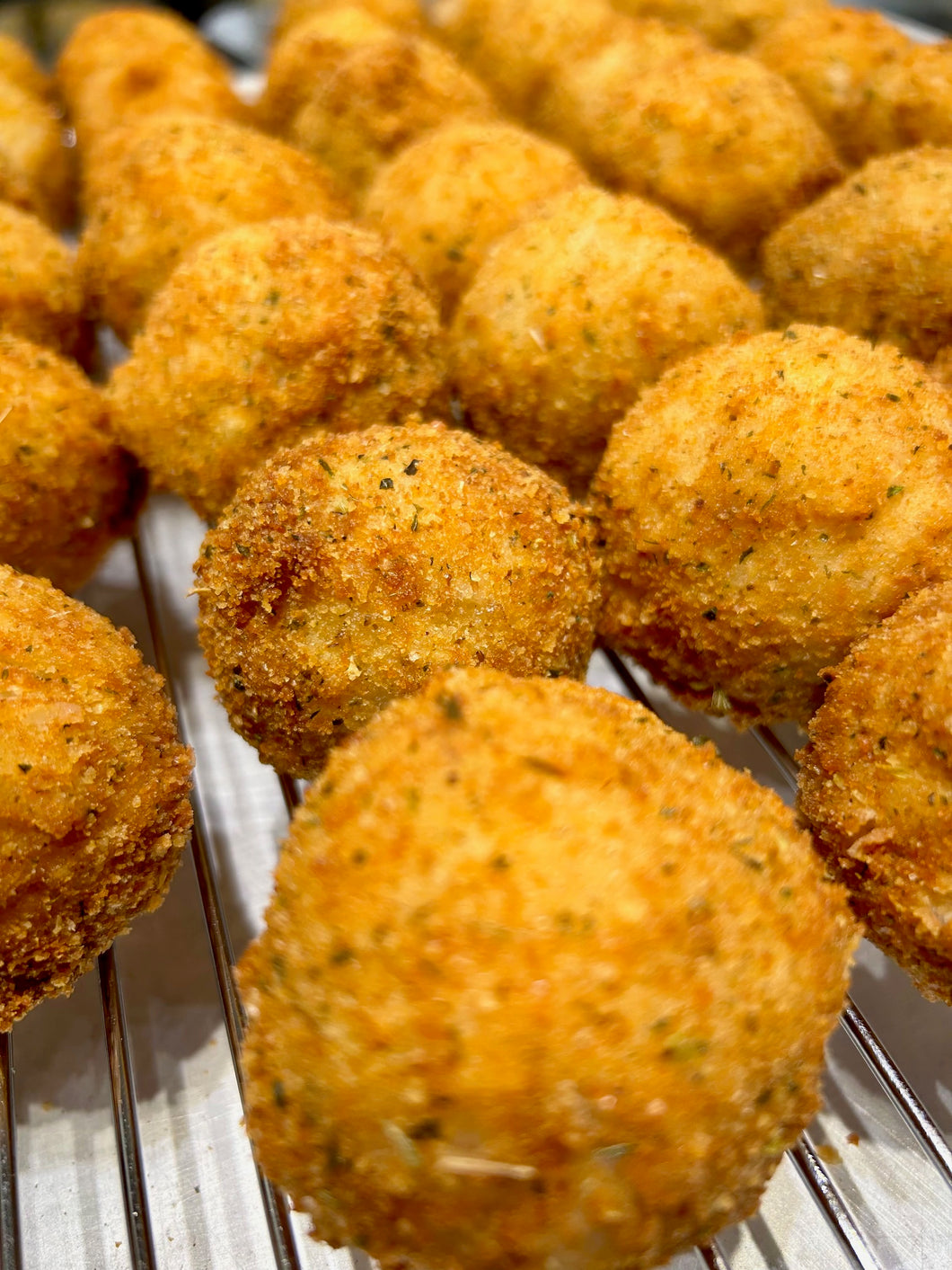 Mini arancini au gouda fumé (végétarien)